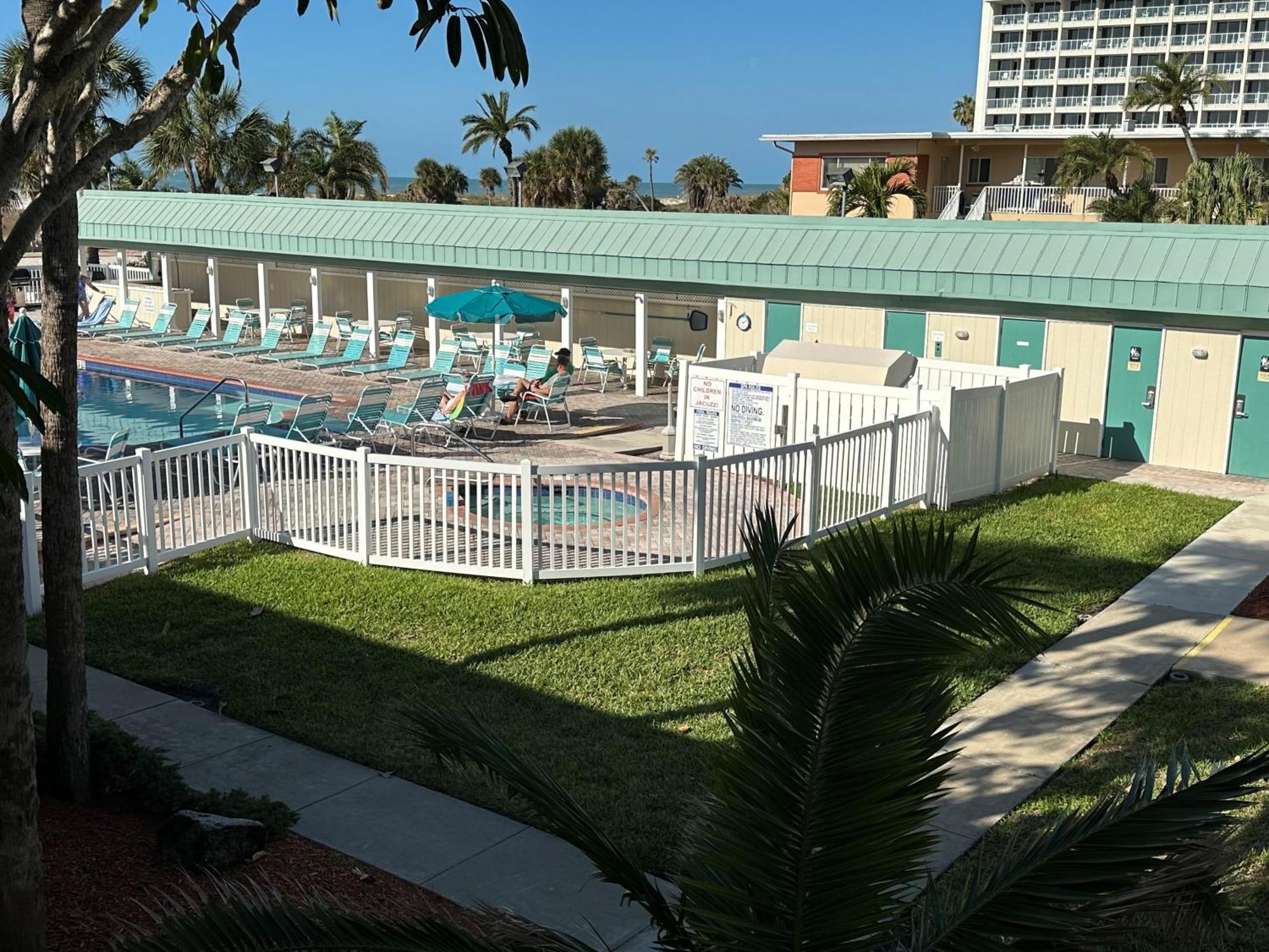 Treasure Island Beach Club 727-360-7096 St. Pete Beach Eksteriør billede